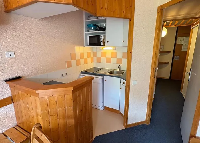 Divisible Au Pied Des Pistes Balcon Vue Sur Pistes - Fr-1-181-2674 *